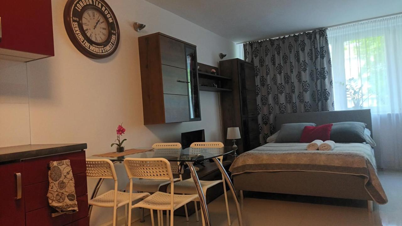 Cherry Apartament W Scislym Centrum Apartment Warsawa Bagian luar foto