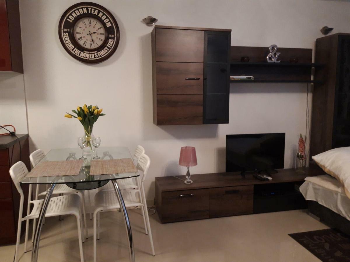 Cherry Apartament W Scislym Centrum Apartment Warsawa Bagian luar foto